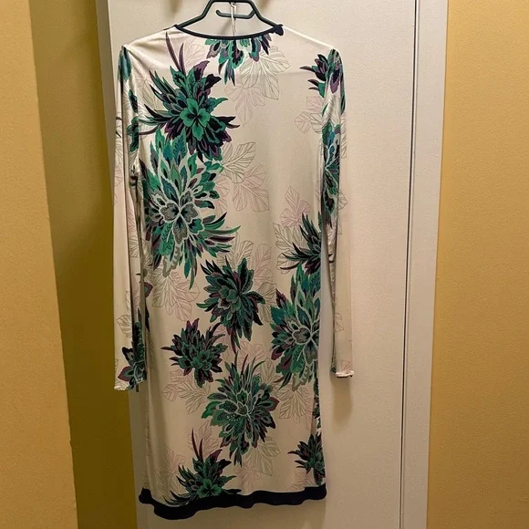 Elie Tahari Silk Floral Tie-Waist Dress - Effortless Elegance - Picture 9 of 13